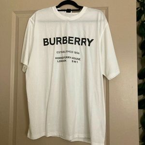 Brand new Burberry Murs T-Shirt size XL
